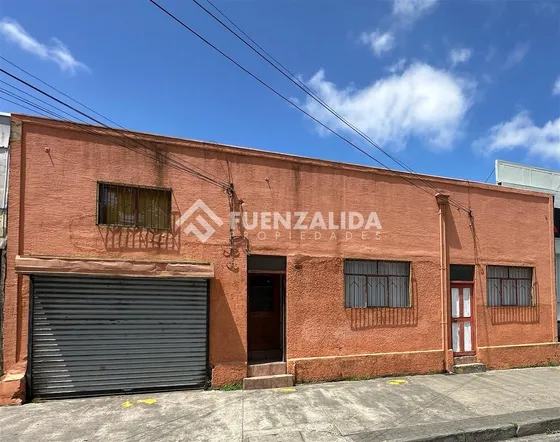 Casa En Venta De 14 D Y 3 B En Lugar Céntrico De Concepción