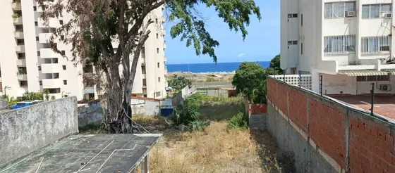 Terreno En Venta Los Corales La Guaira Edo Vargas. As 