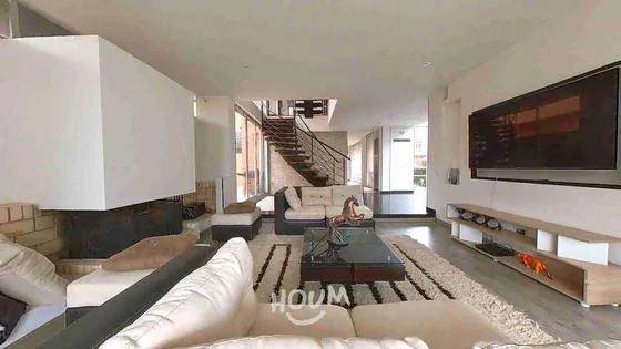 Casa En Camino La Floresta. 4 Habitaciones, 387 M², Id: 137977