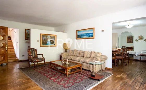 Casa De 2 Pisos, 4d/5b/ Gran Estar Y Servicios Completos