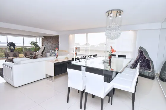 Departamento En Venta Punta Del Este Frente Al Mar