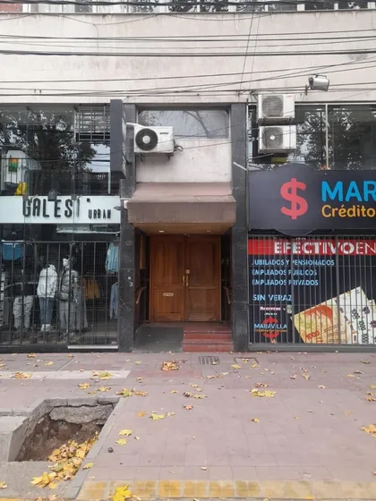 Departamento Monoambiente En Calle Avenida España.