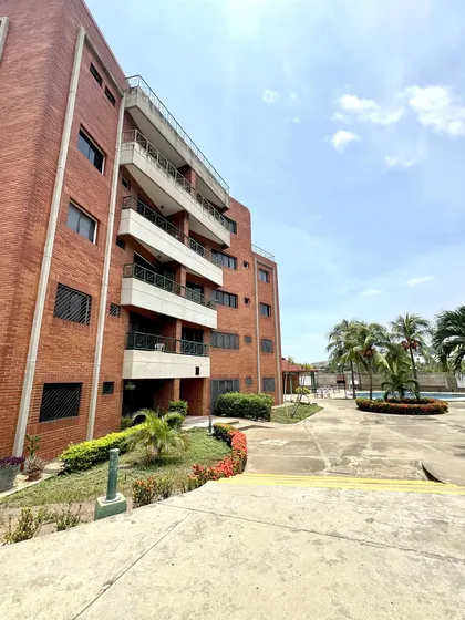 En Venta Amplio Apartamento Resd. Viejo Neveri Anzoátegui. Rosa Maria Mata Evergreen