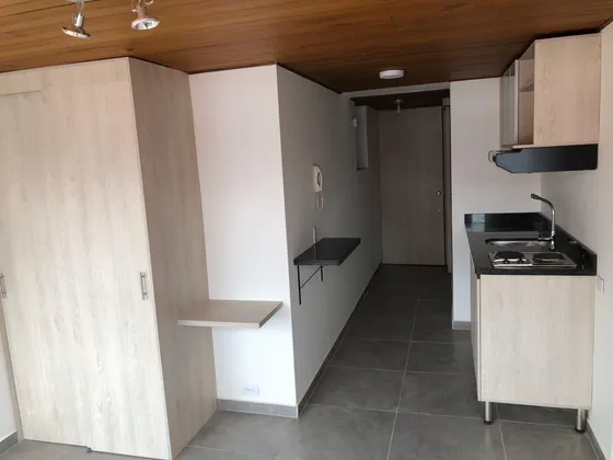Apartamento En El Centro Subdividido En 2 Apartaestudios 
