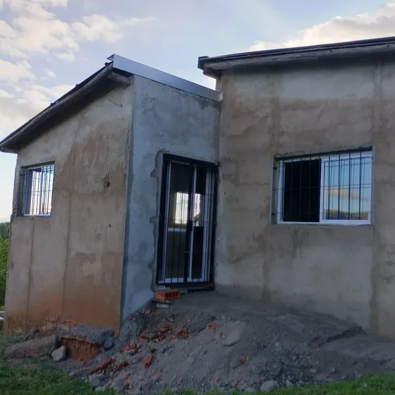 Titular Vende Casa En Construccion - Oportunidad -