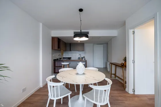 Departamento En  Venta  Dos Dormitorios Estilo Superior En Rosario