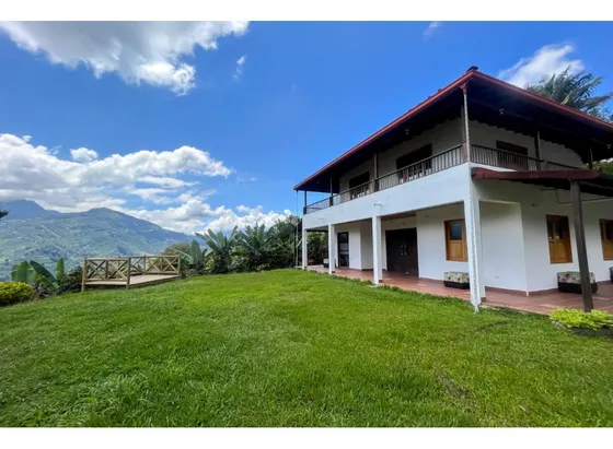Venta Casa Campestre, Jardin, Sector La Linda, Airbnb