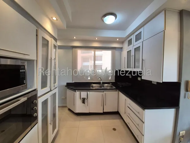 Gisselle Lobo Tiene En Alquler Bello Apartamento Amplio En El Este De Barquisimeto Ubicado En Pleno Triangulo Del Este Con Bella Vista 2 5 2 3 0 4 3                                                    