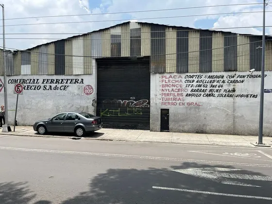 Col. Guadalupe Victoria, Bodega En Venta Con Amplio Uso De Suelo En La Gam