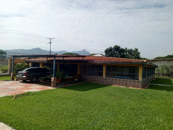 Parcela Con 2 Casas En San Diego Urb. La Lopera (mer)