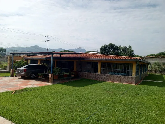 Parcela Con 2 Casas En San Diego Urb. La Lopera (mer)