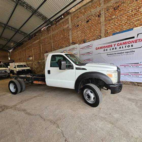 Ford F-450 6.8 Xl At