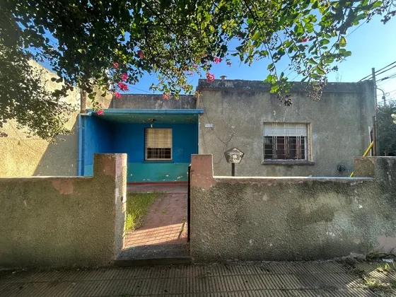 Casa 3 Ambientes En Martín Coronado En Venta