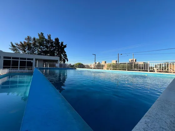 Departamento Con Cochera En Venta Jardines De La Estanzuela