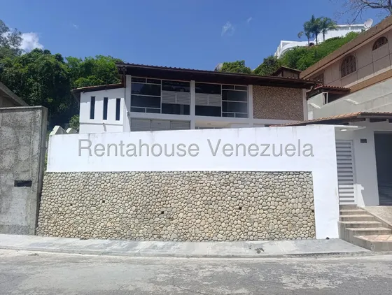 Potencial Casa De Espacios Increibles Prados Del Este 26-19989 Ar