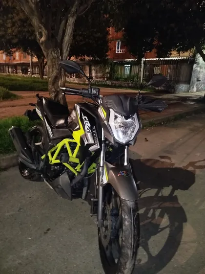 Se Vende Cr4 125, Perfecto Estado, Muy Bien Cuidada.