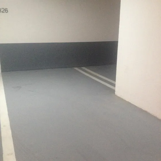 Estacionamiento Apoquindo/ La Capitanía