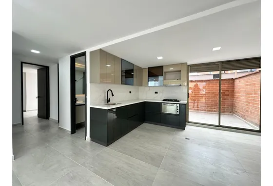 Apartamento En Venta En Medellín   , Sector Conquistadores  