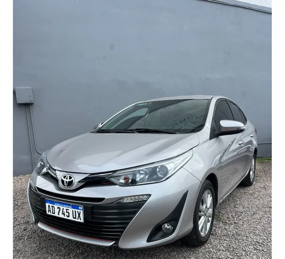 Toyota Yaris 1.5 107cv Xls Sedan