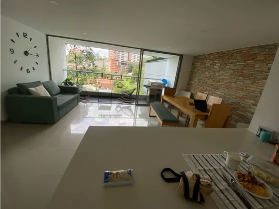 Venta De Apartamento En Envigado, Sector El Esmeraldal