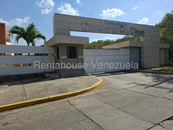 Apartamento De Lujo En Venta En La Esmeralda San Diego Mm Carabobo Con Pozo Moderno Vestier