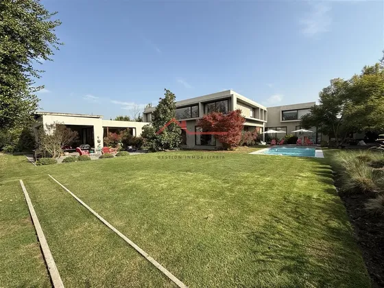 Casas Unidas En Venta De 6 Dorm.