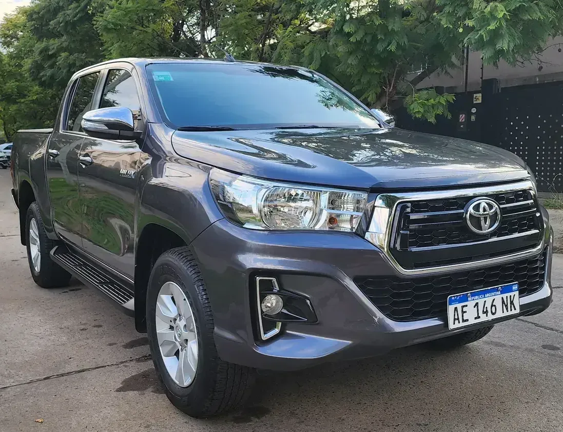Toyota Hilux Pick-Up 2.8 Cd Srv 177cv 4x2