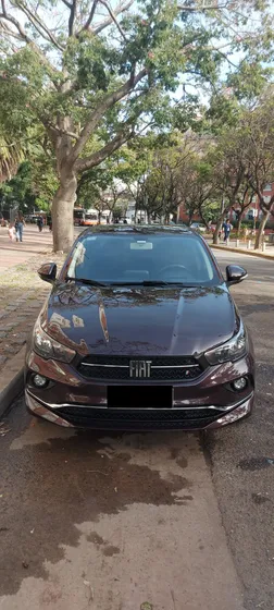 Fiat Cronos 1.8 16v Precision