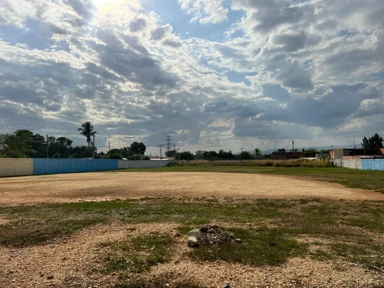 Hermanas Mota Venden Terreno En El Roble/los Guayos