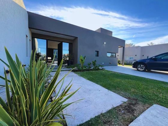 Casa En Countries/b.cerrado (moreno)