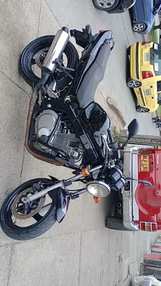 Moto Suzuki Gs 500, Color Negro Modelo 2013 Papeles Al Dia