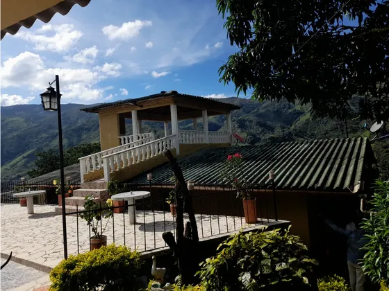 Venta De Casa Finca En Cisneros