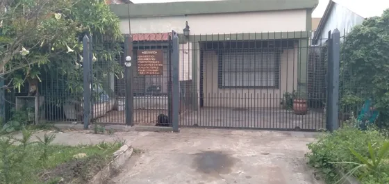 Casa De 3 Dormitorios, 68 Mil Dolares .lavadero Y Fondo, Dueño Directo Con Escritura.jose Marmol.