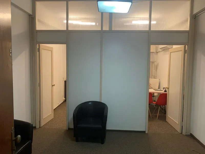 Alquiler Oficina Totalmente Equipada Y Aire Acondicionado . Av. Del Libertador,