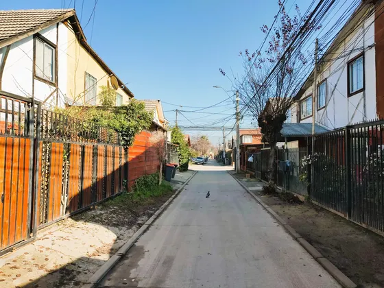 Casa Dos Pisos En Halcón Maipú