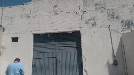 Bodega Industrial En Zona Comercial Plaza Loreto