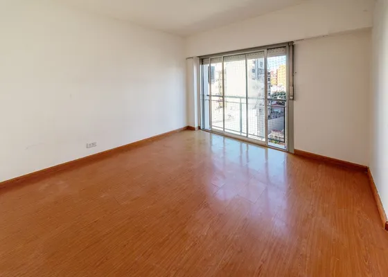 Venta Departamento 3 Ambientes Torre Plaza Irlanda