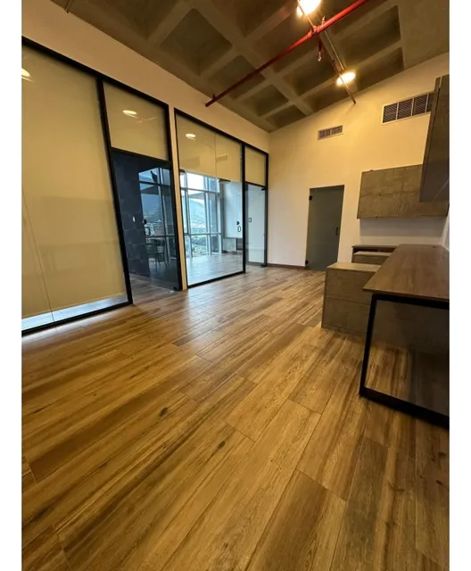 Oficina En Alquiler 60m², Calle Madrid