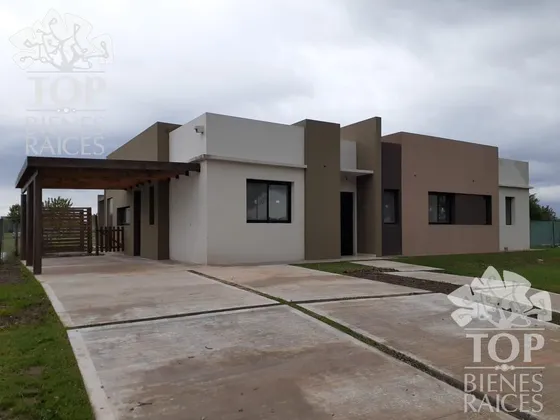 Casa  En Venta Ubicado En El Cantón, Escobar, G.b.a. Zona Norte