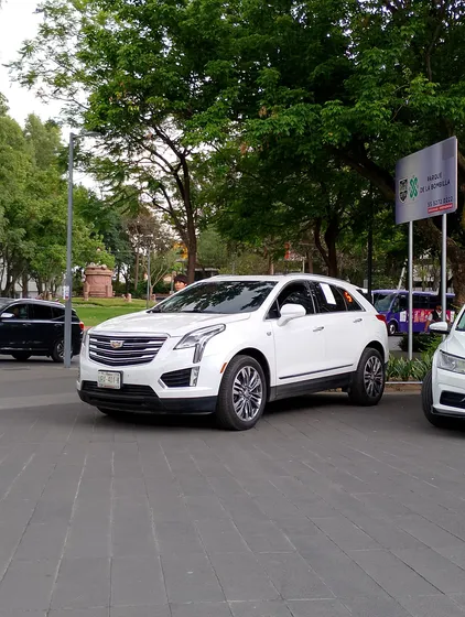 Cadillac Xt5 3.7 Platinum At