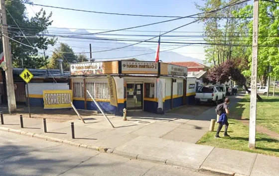 Casa Esquina, Con Local Comercial
