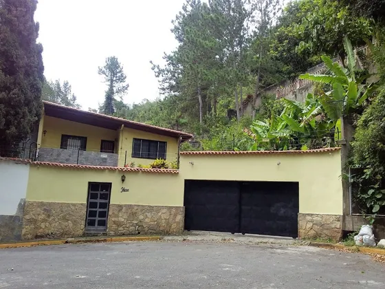 Hermosa Casa Con Clima De Montaña