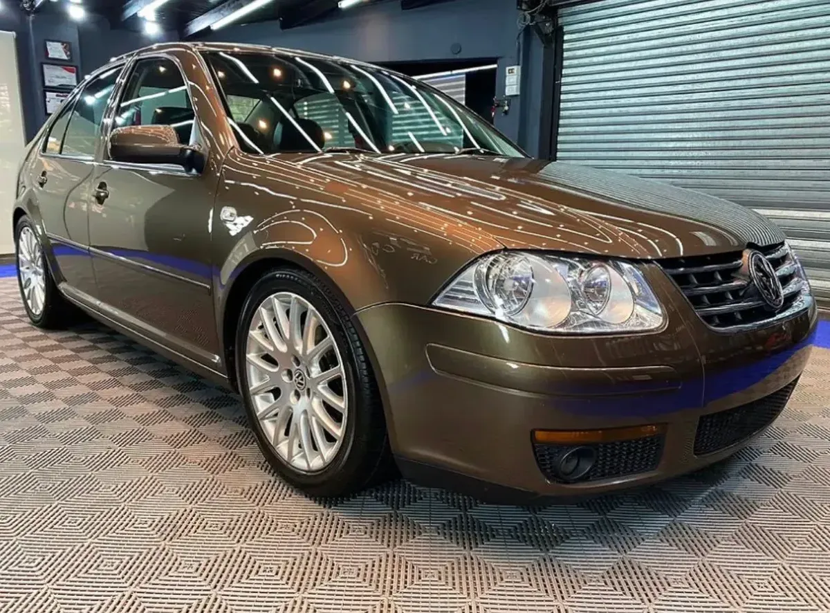 Volkswagen Bora 1.8 Highline T 180cv Cuero