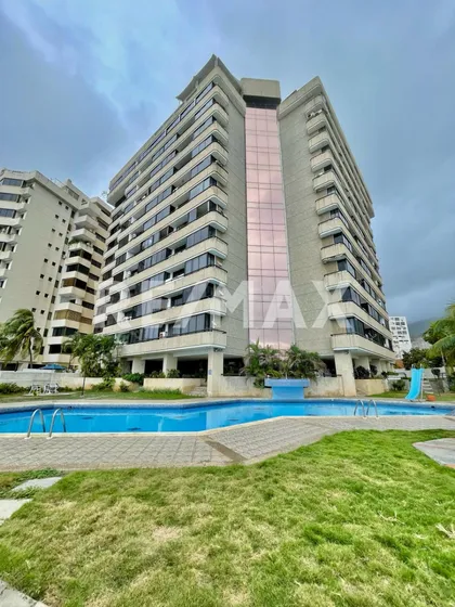 Venta De Apartamento En Los Corales.
