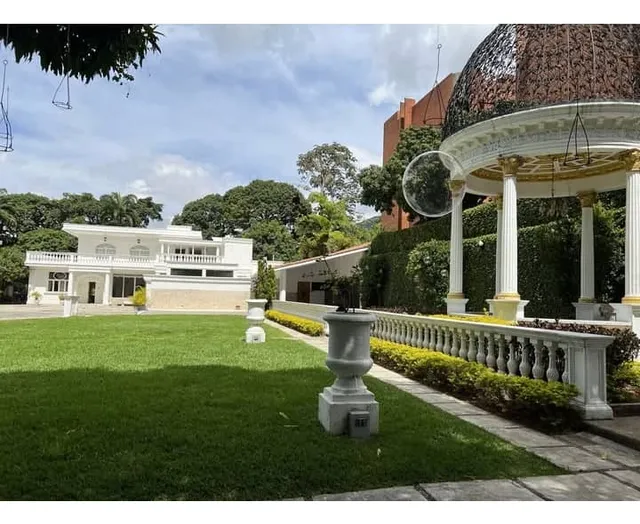 Casa En Venta En San Bernardino, 2510m2 De Lujo, Ref $1.350.000