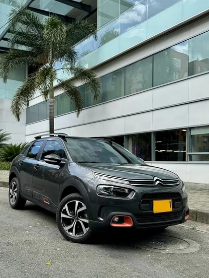 Citroën C4 Cactus 1.6 Shine Turbo Aut