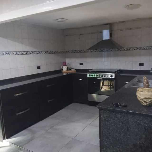 Guatire, Las Rosas, Conj Res Campo Alegre. Vende Casa, Amplia, Cómoda E Iluminada (riv)