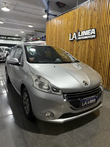 Peugeot 208 1.6 Allure Touchscreen