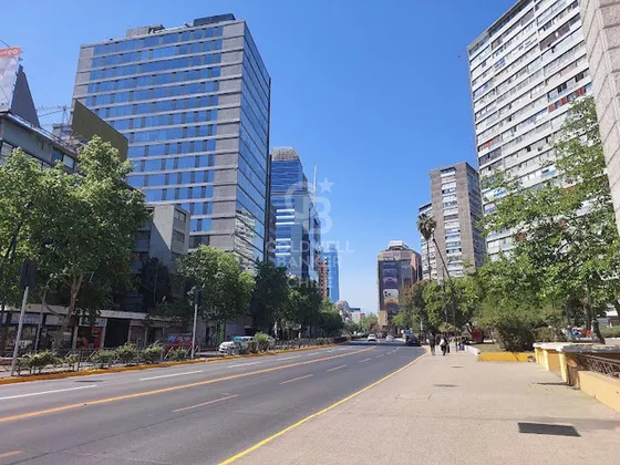 A Pasos Del  Metro Pedro De Valdivia