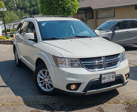 Dodge Journey 2.4 Sxt 7 Pasajeros Plus Mt